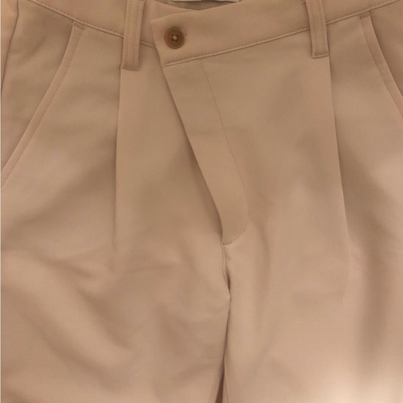 A&F Tailored Relaxed Straight Pants - Picture 2 of 6